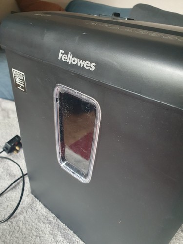 Fellowes 30c paper shredder - paper, 6