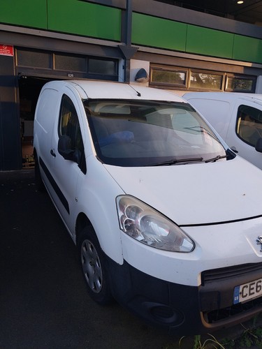 Peugeot partner 2014 hdi - 1.6,