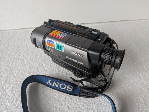 Sony handycam ccd tr511e 72x - handycam,