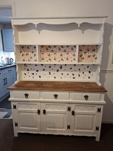 Gorgeous white shabby chic