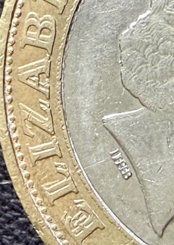 2010 two pounds royal - pounds,