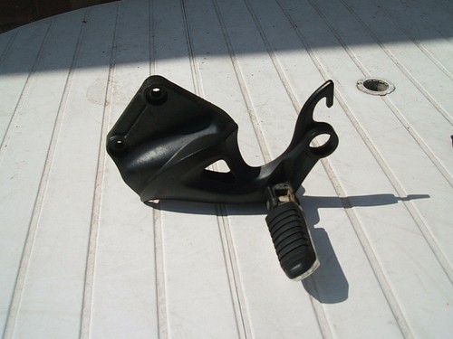 Footrest assy pillion hand - footrest,