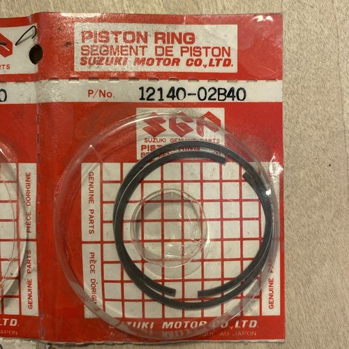 Genuine suzuki rm80 piston - suzuki,