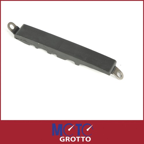 Upper primary chain guide for