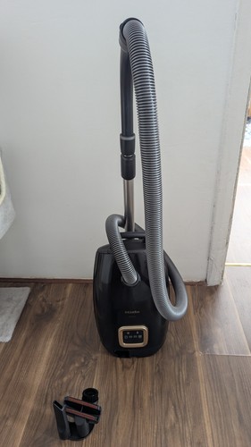 Miele guard cat dog - miele, l1