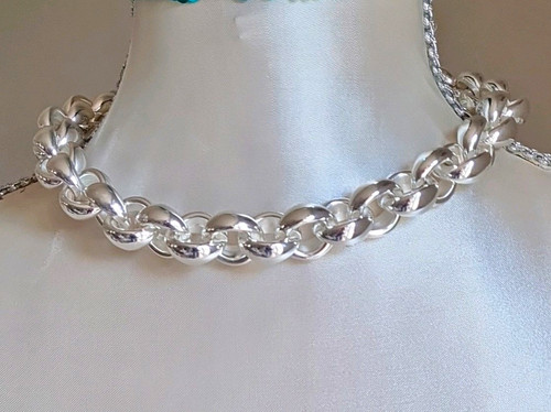 Plastic curb link chain - plastic,