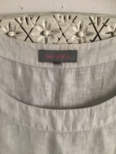 Sahara very pale - blue, top