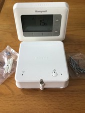 Honeywell T4R 7-Day Wireless Programmable Thermostat + receiver Y4H910RF4003