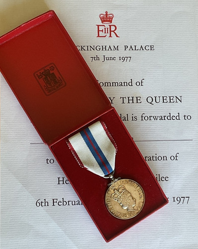 Qe2 queen elizabeth 2nd - queen,