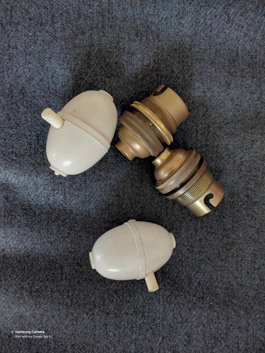 Vintage brass lamp - fittings, &