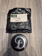 Daimler hub cap badge - hub, fits