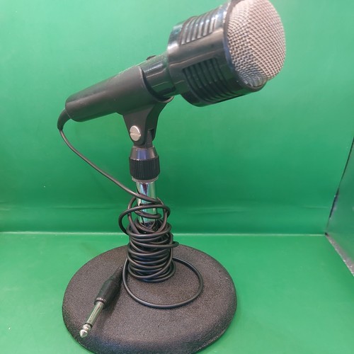 Microphone realistic radio - "realistic",