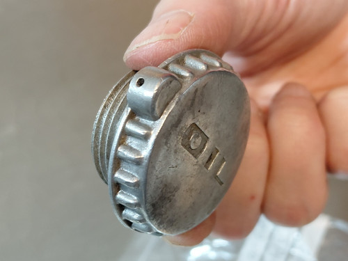Jawa oil filler - cz,