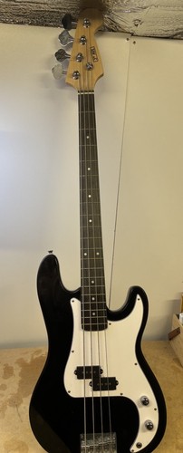 3rd ave bass guitar faulty - ave,
