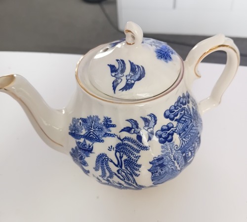 Sadler blue and white willow - and,