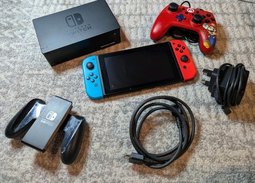 Nintendo switch - 🟦🟥,