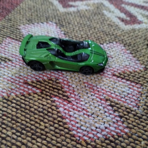 Hot wheels lamborghini - hot,