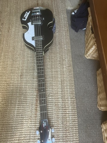 Hofner bass series - b-bass,