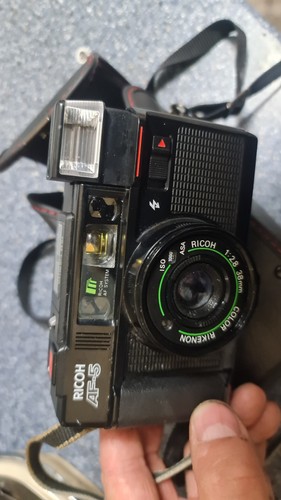 Ricoh 35mm compact - af-5,