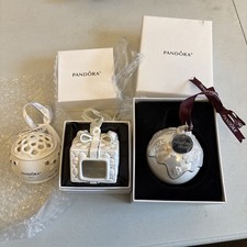 3 PANDORA CHRISTMAS TREE