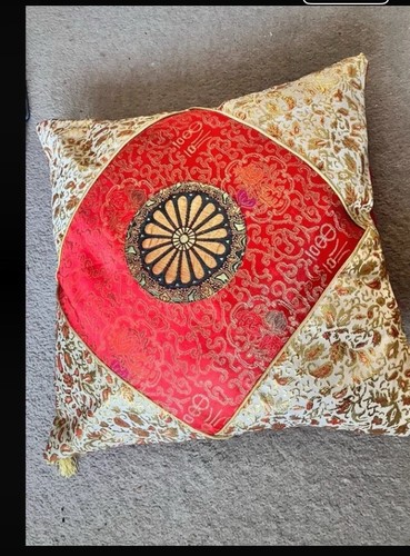 Oriental style cushion ornate - oriental,