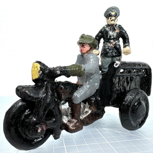Antique cast iron crash car - cast,