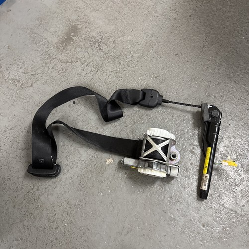 2011 fiat 500 driver - 2011, side