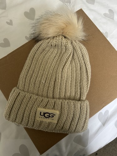 Ugg hat - ugg,