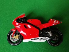 Minichamps 1/12 Scale Yamaha YZR 500 Carlos Checa 2001 ?