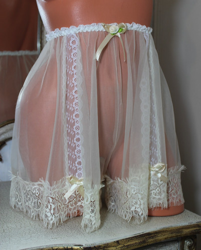 Vintage style sheer cream - style,