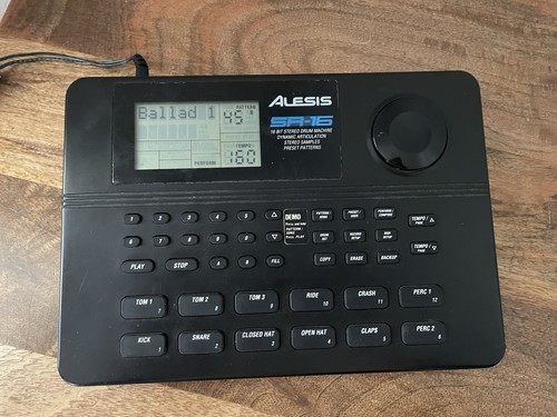 Alesis portable - sr-16,