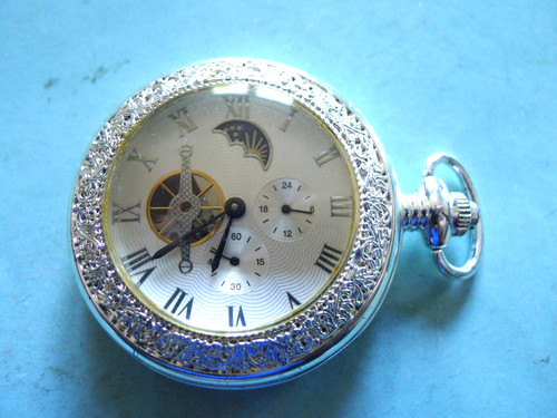 Multi dialed swiss half - swiss, hunter