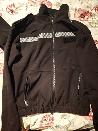 Police fleece jacket size - police,