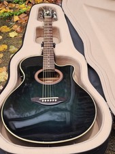 YAMAHA APX-4A Electric Acoustic Guitar With Quality Case. Excellent condition 