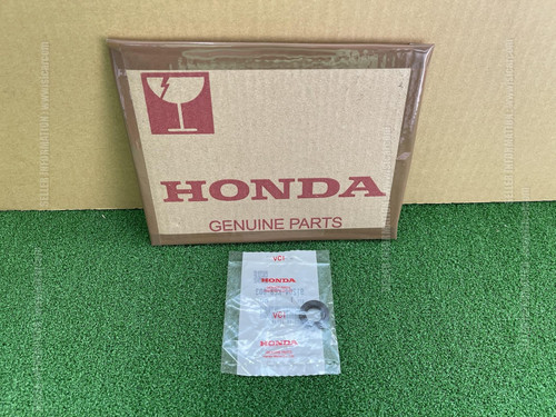 Honda vfr400r2 nc30 oil seal - oil,