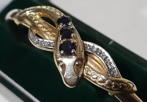 Gorgeous 9ct yellow gold - gorgeous,