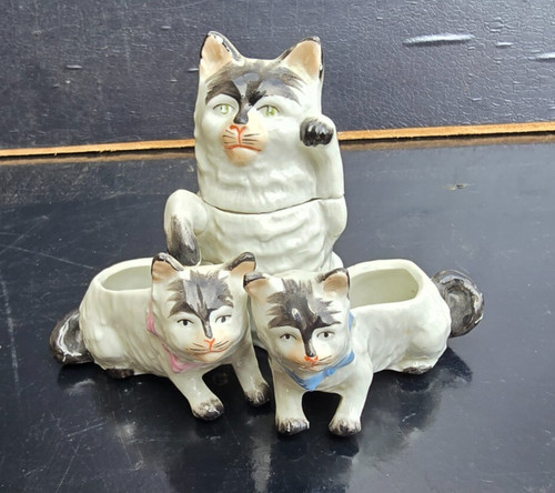 Large mustard cats - mustard, porcelain