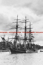 F002379 HMS Bounty