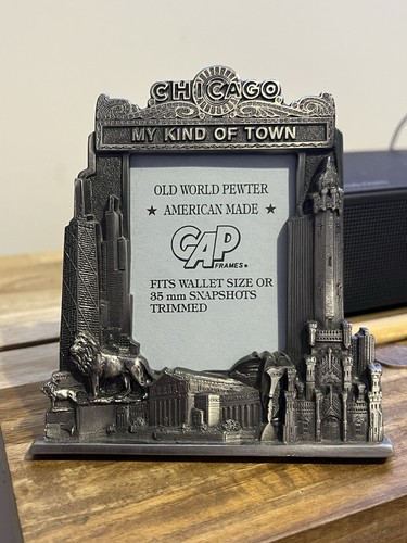 Vintage gap old - world, pewter