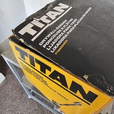 Dry Wall Sande Titan TTB625SDR