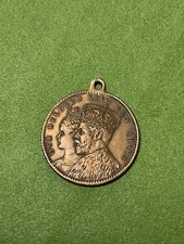 MEDAL COMMEMORATING THE ROYAL