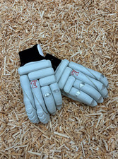 Redback 7 Sins Premium Cricket