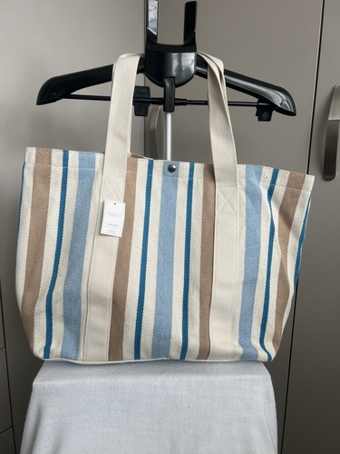 Peacocks bnwt large beach bag - large,