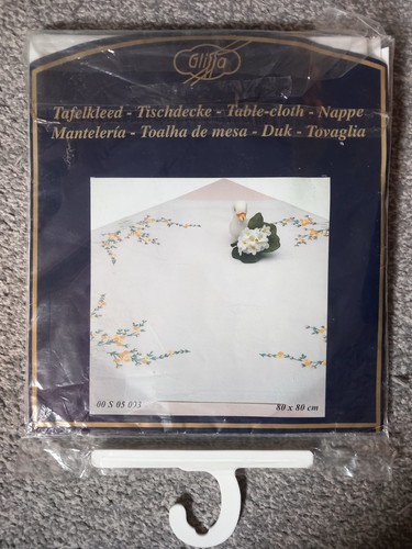 Cross stitch kit - table, cloth