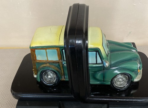 Vintage morris minor - minor, traveller