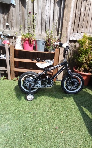Boys bike wheels seat to - seat,