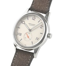 NOMOS GLASHÜTTE Club 38