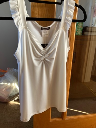 Kim ace white v neck - kim,
