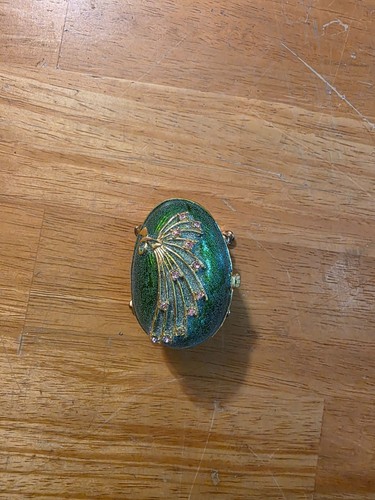 Vintage faberge tone - faberge-tone, green