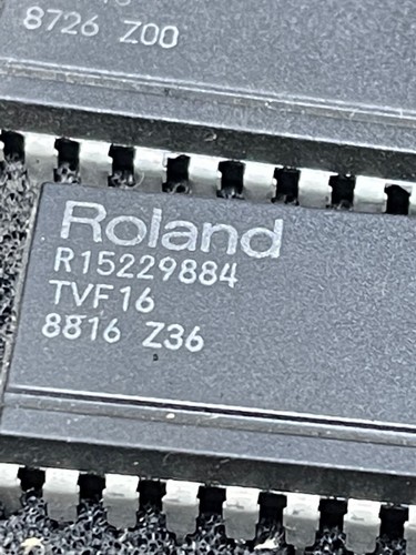 Roland 330 550 w - roland, s-330